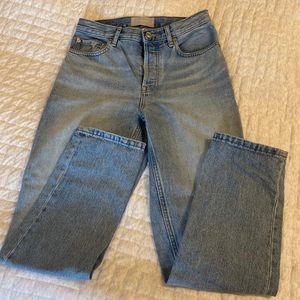 Everlane high waisted light/medium wash jeans 26